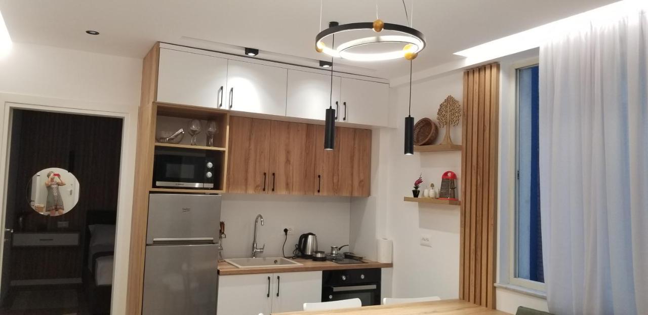 2A New Bazaar Apartment Tiranë Ngoại thất bức ảnh